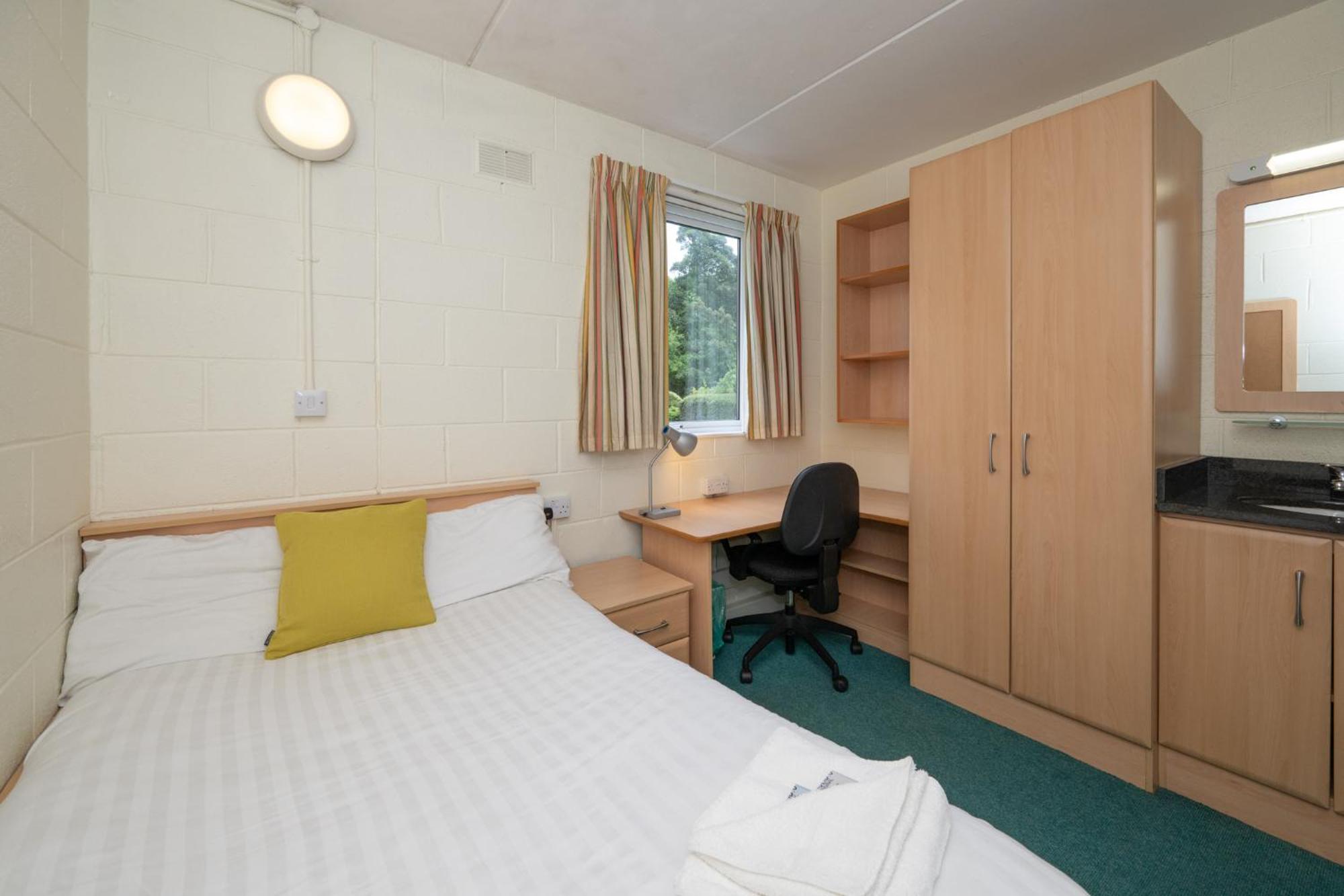 Castlewhite - Ucc Summer Beds Корк Экстерьер фото